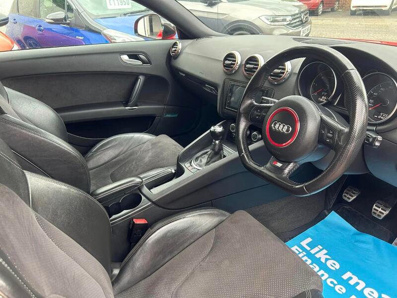 AUDI TT
