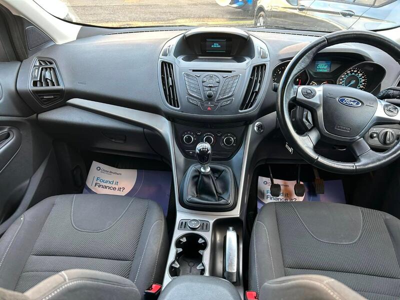 FORD KUGA