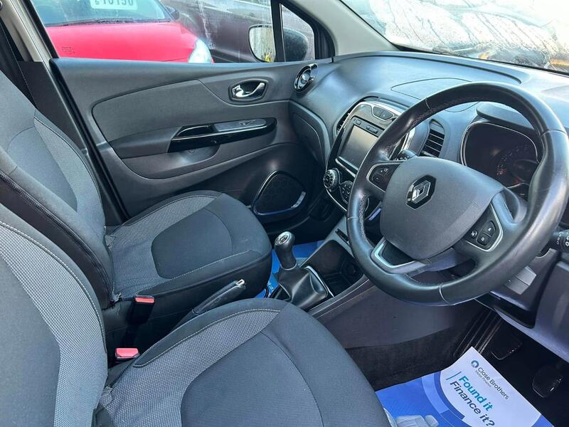 RENAULT CAPTUR