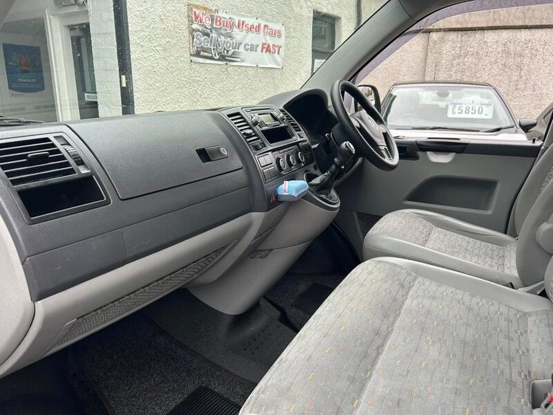 VOLKSWAGEN TRANSPORTER
