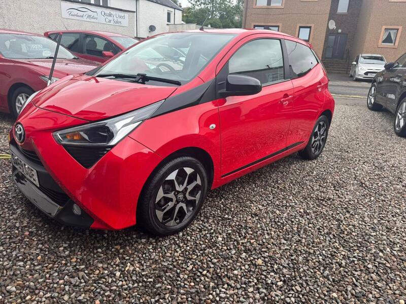View TOYOTA AYGO 1.0 VVT-i x-trend