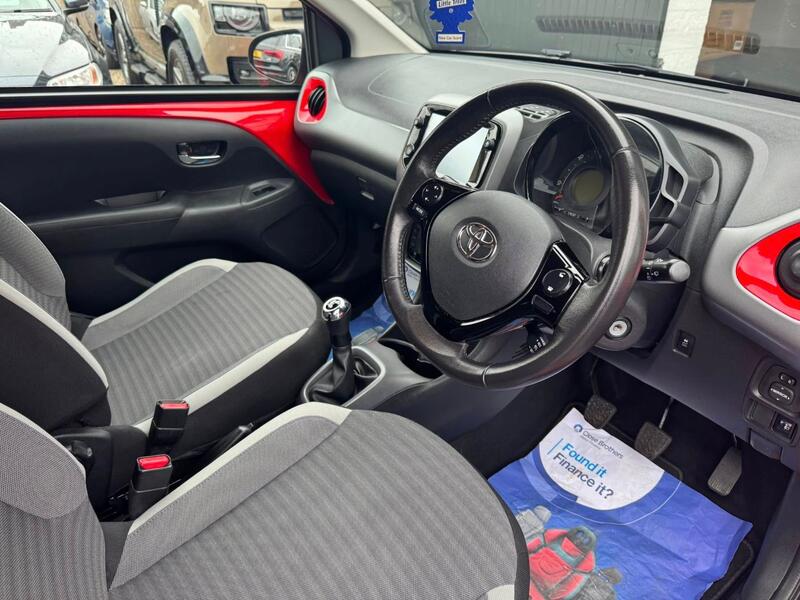 TOYOTA AYGO