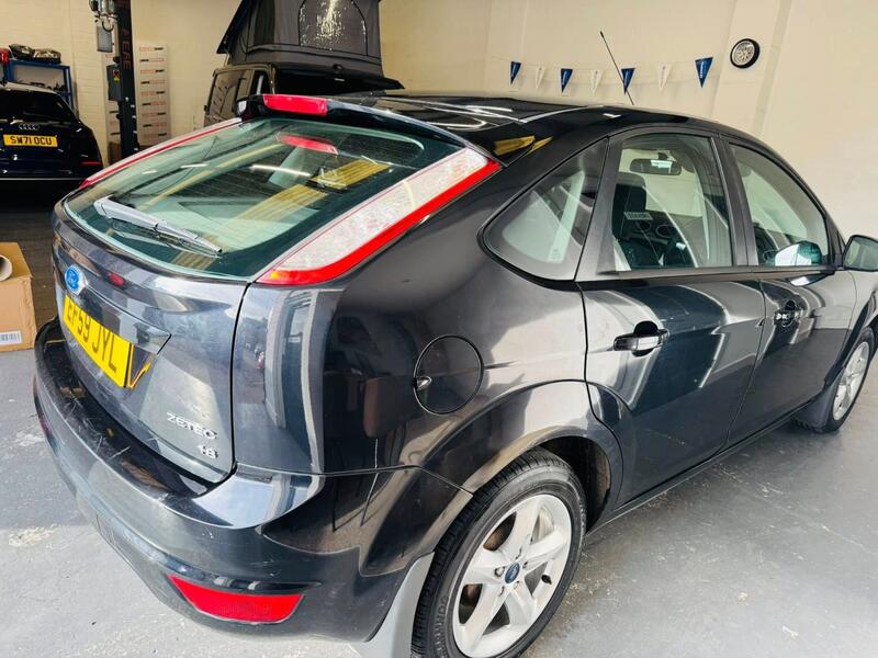 View FORD FOCUS 1.8 Zetec
