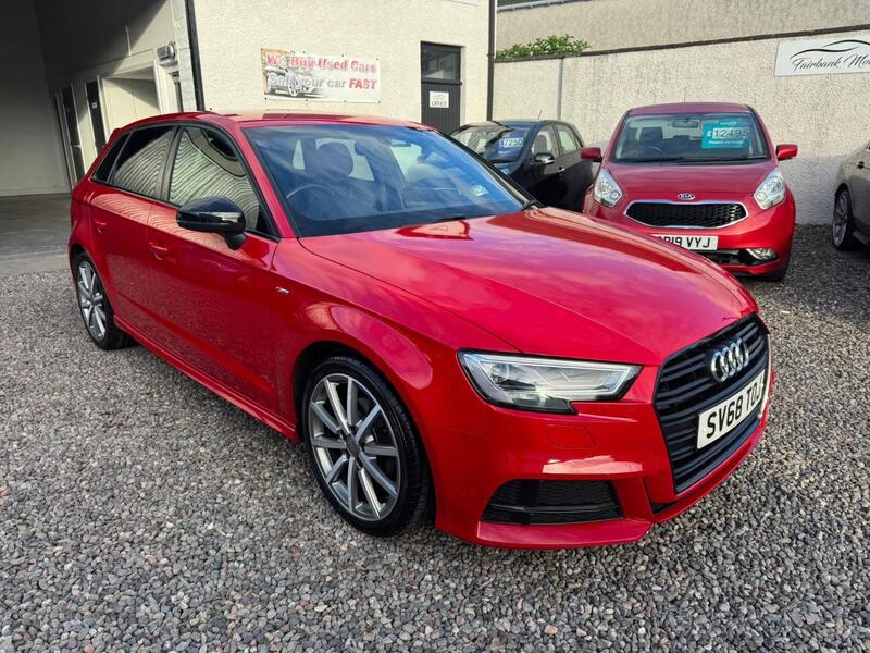 View AUDI A3 1.5 TFSI CoD 35 Black Edition
