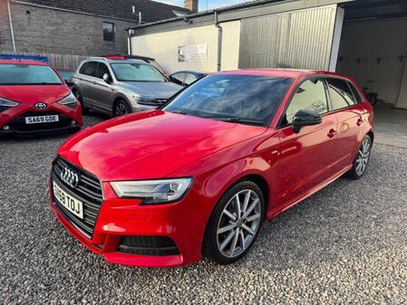 AUDI A3 1.5 TFSI CoD 35 Black Edition