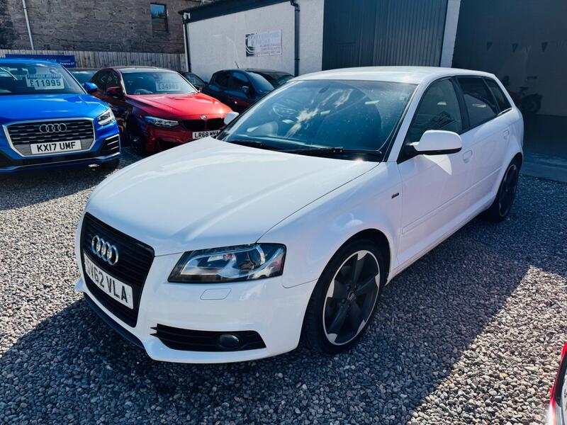 View AUDI A3 2.0 TDI Black Edition